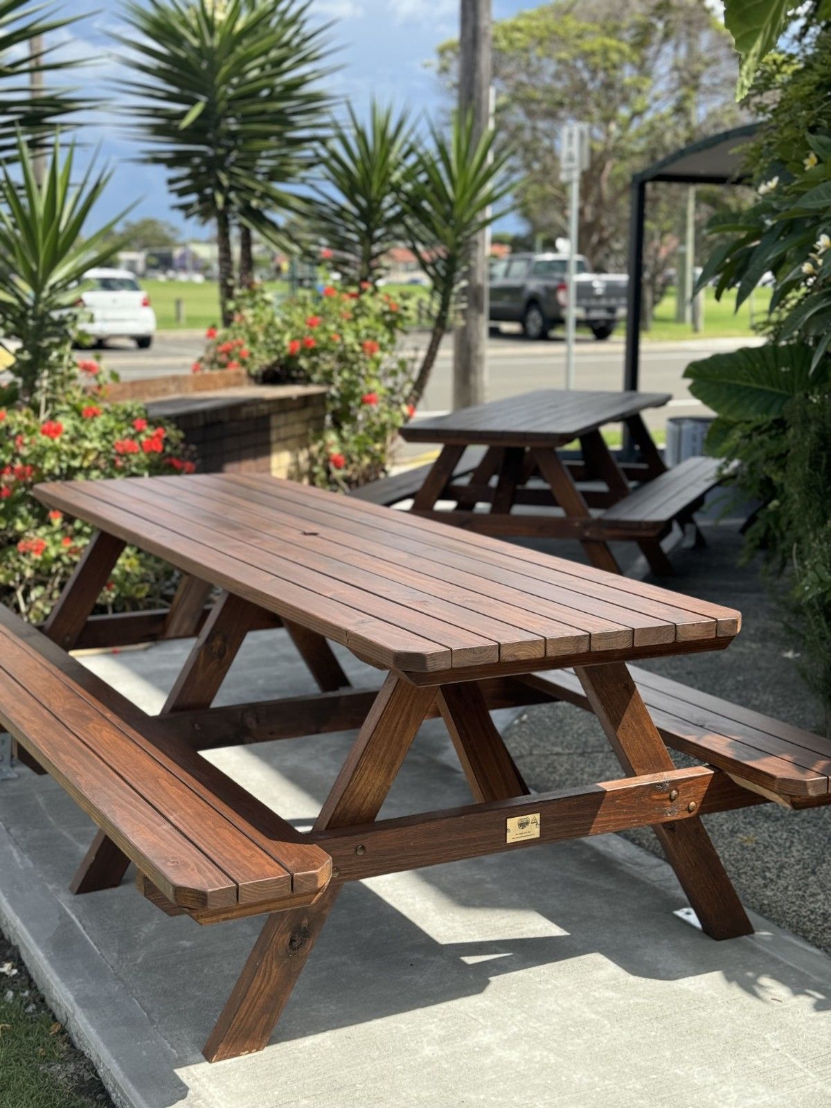Outdoor Picnic Table 